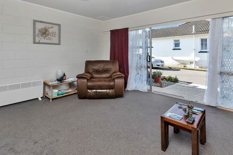 Photo of property in 2/5 Second Avenue, Avenues, Whangarei, 0110