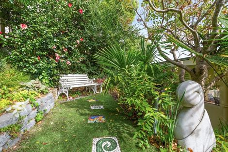 Photo of property in 2 Coleman Terrace, Hospital Hill, Napier, 4110