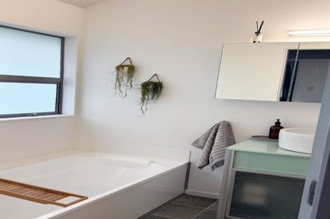 Photo of property in 2/57 Aeroview Drive, Beach Haven, Auckland, 0626