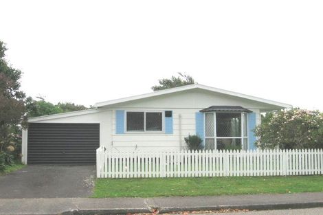 Photo of property in 30b He Awa Crescent, Waikanae, 5036