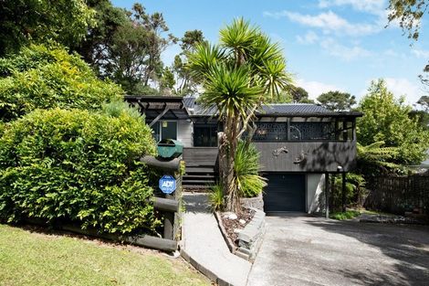 Photo of property in 51 Onedin Place, Titirangi, Auckland, 0604