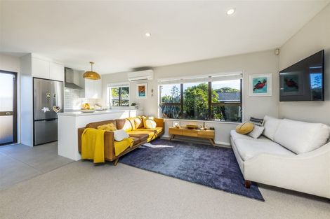 Photo of property in 2/445 Great South Road, Papatoetoe, Auckland, 2025