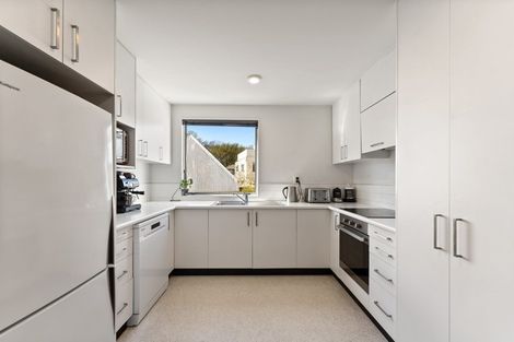 Photo of property in 2/86 Brockworth Place, Riccarton, Christchurch, 8011