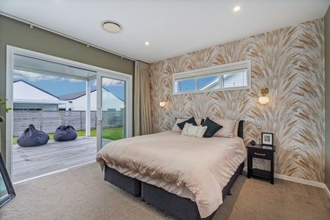 Photo of property in 11 Onerere Drive, Whitianga, 3510