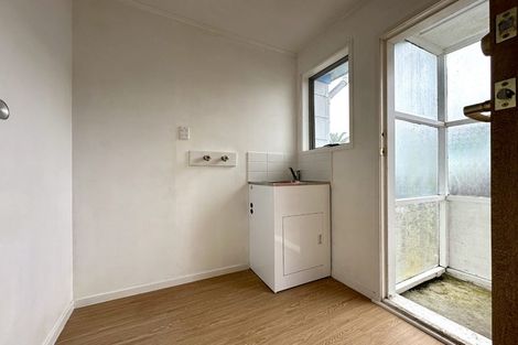 Photo of property in 1/14 Dalmatia Place, Henderson, Auckland, 0612