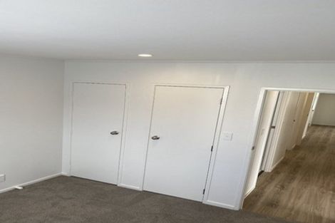 Photo of property in 1/5 Myna Place, Weymouth, Auckland, 2103