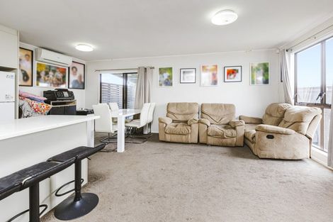 Photo of property in 5/1 Rebecca Rise, Weymouth, Auckland, 2103