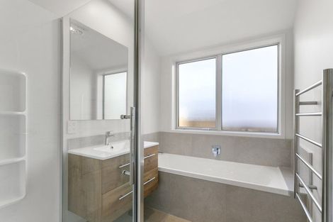 Photo of property in 3 Maraeariki Avenue, Orewa, 0931