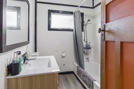 Photo of property in 96 Shearman Street, Waimate, 7924