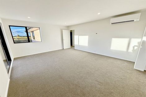 Photo of property in 65 Mehrtens Crescent, Woodend, 7691