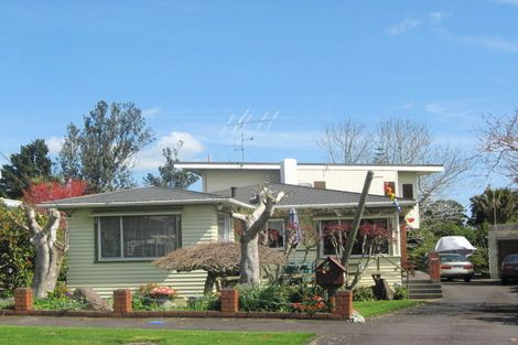 Photo of property in 25 Budleigh Street, Frankleigh Park, New Plymouth, 4310