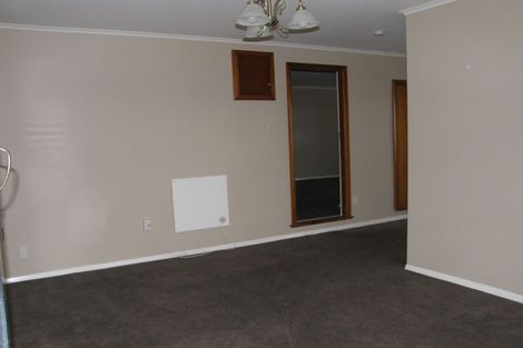 Photo of property in 73 Mills Road, Brooklyn, Wellington, 6021