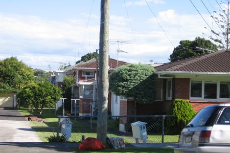 Photo of property in 2/28 Bute Road, Browns Bay, Auckland, 0630