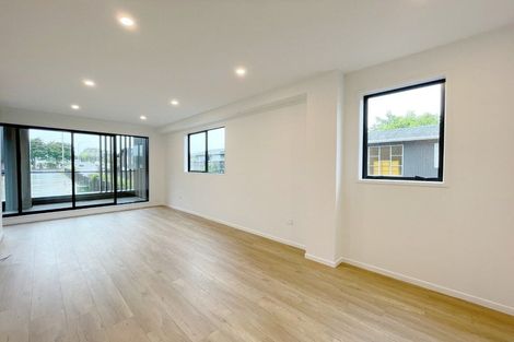 Photo of property in 19/54 Taharoto Road, Takapuna, Auckland, 0622