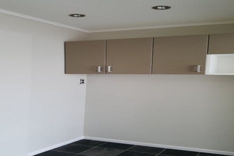 Photo of property in 2/10 Anthony Place, Pakuranga, Auckland, 2010