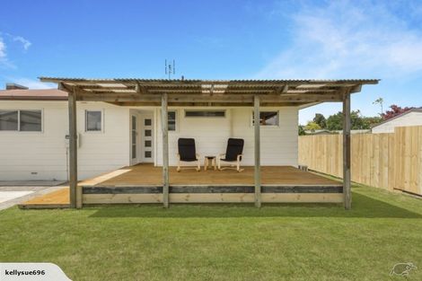 Photo of property in 14 Oakfield Crescent, Pukete, Hamilton, 3200
