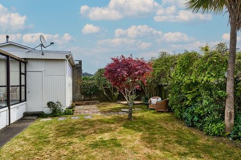 Photo of property in 8 Courtenay Road, Heretaunga, Upper Hutt, 5018