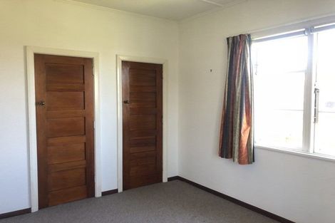 Photo of property in 12 Epsom Road, Sockburn, Christchurch, 8042