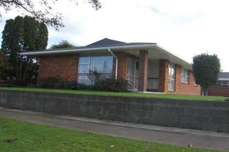 Photo of property in 29a Raglan Avenue, Cloverlea, Palmerston North, 4412