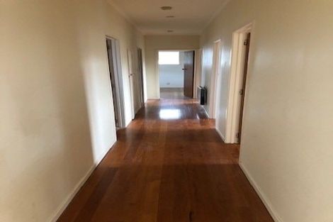 Photo of property in 135 Birkenhead Avenue, Birkenhead, Auckland, 0626