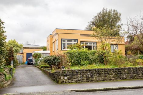 Photo of property in 47 Queen Street, Dannevirke, 4930