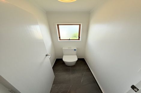 Photo of property in 7 Sunnyview Avenue, Shelly Park, Auckland, 2014