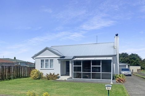 Photo of property in 54 Tennyson Street, Dannevirke, 4930