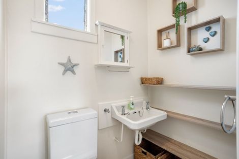 Photo of property in 215 Cook Drive, Whitianga, 3510