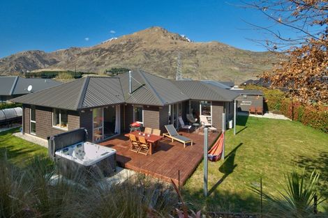 Photo of property in 7 Cotswold Court, Lower Shotover, Queenstown, 9304