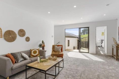 Photo of property in 7 Laurina Road, Sunnynook, Auckland, 0620