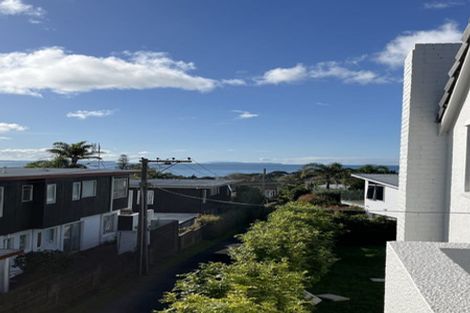 Photo of property in 274 Lake Road, Hauraki, Auckland, 0622