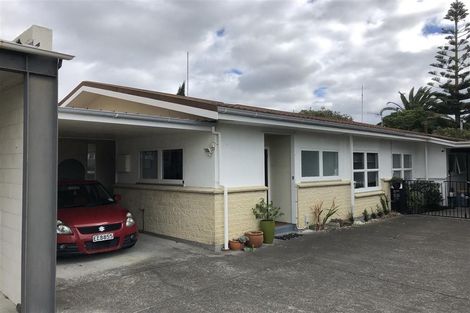 Photo of property in 11 Meeanee Quay, Westshore, Napier, 4110
