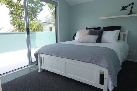 Photo of property in 124a Calliope Road, Stanley Point, Auckland, 0624