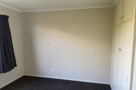 Photo of property in 1/98a Lake Terrace Road, Burwood, Christchurch, 8061