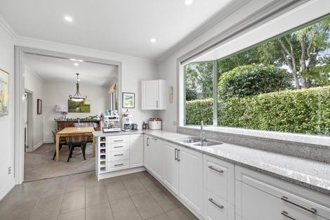 Photo of property in 379 Fergusson Drive, Heretaunga, Upper Hutt, 5018