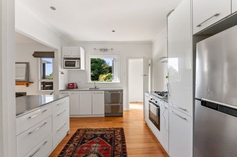 Photo of property in 384 Devon Street West, Lynmouth, New Plymouth, 4310