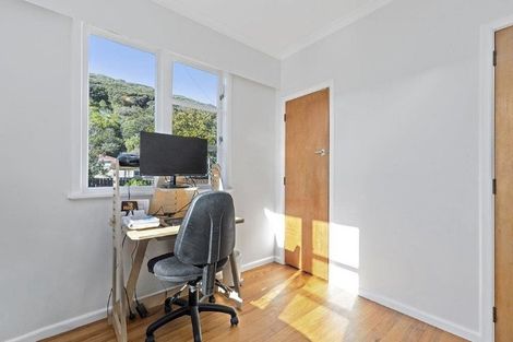 Photo of property in 58 Airlie Road, Plimmerton, Porirua, 5026