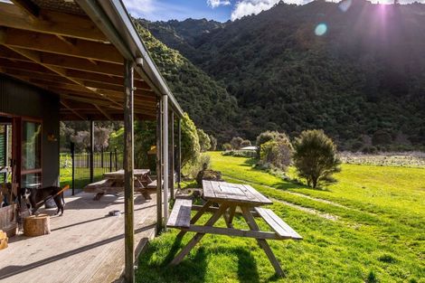 Photo of property in 944 Mangatarere Valley Road, West Taratahi, Carterton, 5791