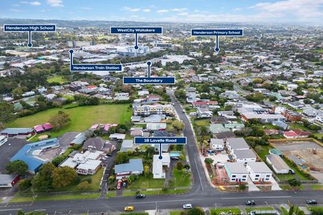 Photo of property in 18 Lavelle Road, Henderson, Auckland, 0612
