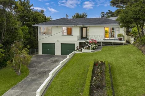 Photo of property in 33 Tauhinu Road, Greenhithe, Auckland, 0632