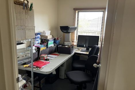 Photo of property in 21 Ballymore Drive, Pinehill, Auckland, 0632