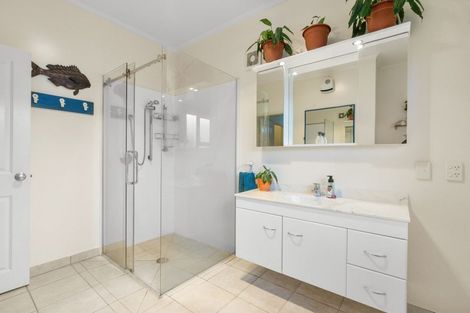 Photo of property in 6 Hillcrest Lane, Levin, 5510