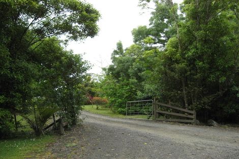 Photo of property in 124 Hinau Road, Waimauku, 0881