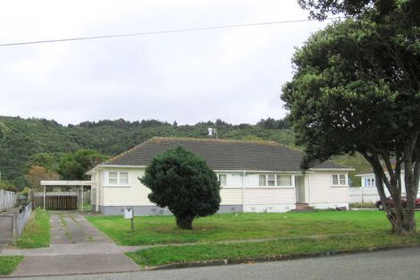 Photo of property in 27 Lockwood Crescent, Taita, Lower Hutt, 5011