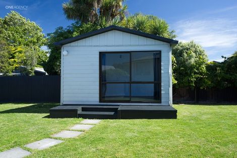 Photo of property in 27 Pateke Place, Bromley, Christchurch, 8062