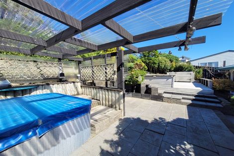 Photo of property in 4 Mossburn Grove, Kelson, Lower Hutt, 5010