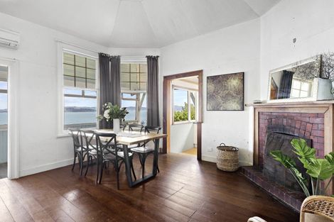 Photo of property in 35 Ferry Road, Days Bay, Lower Hutt, 5013