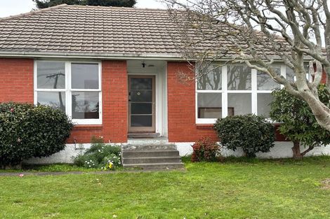 Photo of property in 15 Duff Crescent, Highbury, Palmerston North, 4412