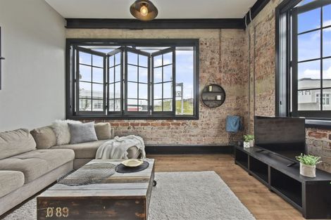 Photo of property in 1/143 Great South Road, Papakura, 2110