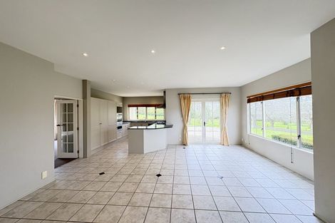Photo of property in 246 State Highway 16, Kumeu, 0892